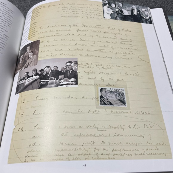 Canada collection complete stamp book set - Picture 5 of 5